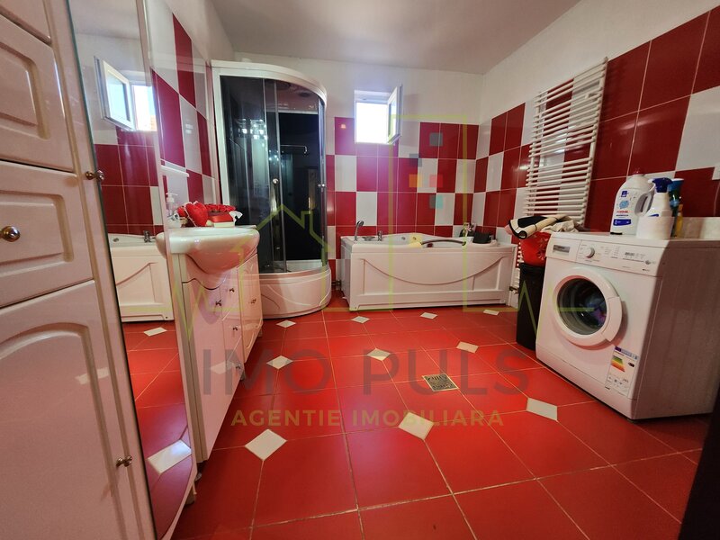 Timisoara. Casa individuala pe parter. 5 Camere. 2 Bai.