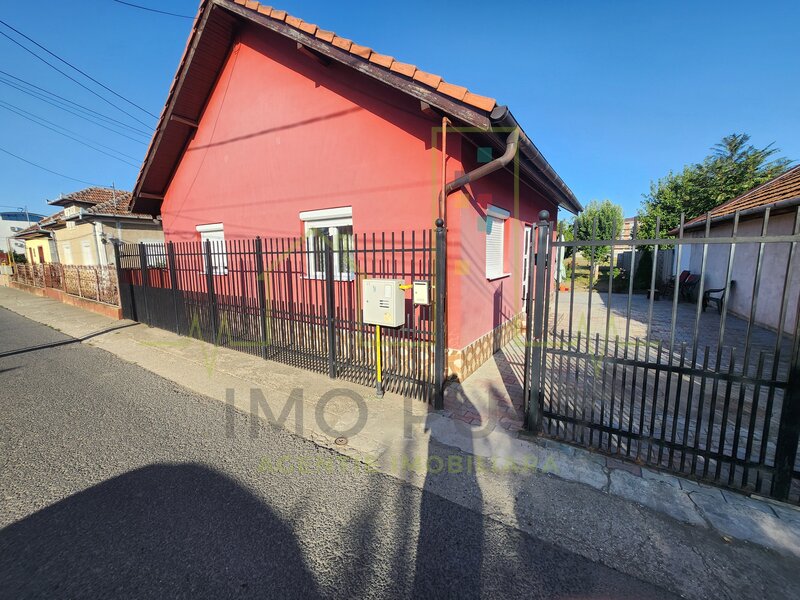 Timisoara. Casa individuala pe parter. 5 Camere. 2 Bai.