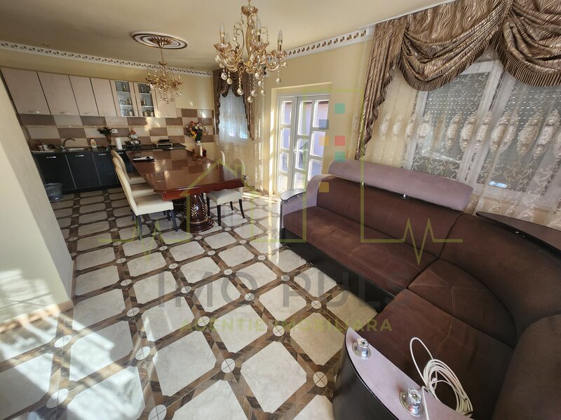 Timisoara. Casa individuala pe parter. 5 Camere. 2 Bai.